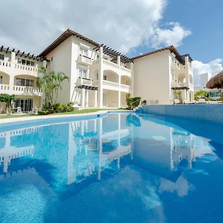 Condo Sol 6 - 3 Bedroom Condo Only 1 Block From Coco Beach - At Luna Maya Condos