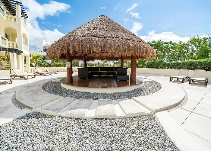 Sol 6 - 3 Bedroom Only 1 Block From Coco - At Luna Maya * Playa del Carmen