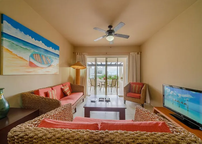 Sol 6 - 3 Bedroom Only 1 Block From Coco - At Luna Maya Hotel